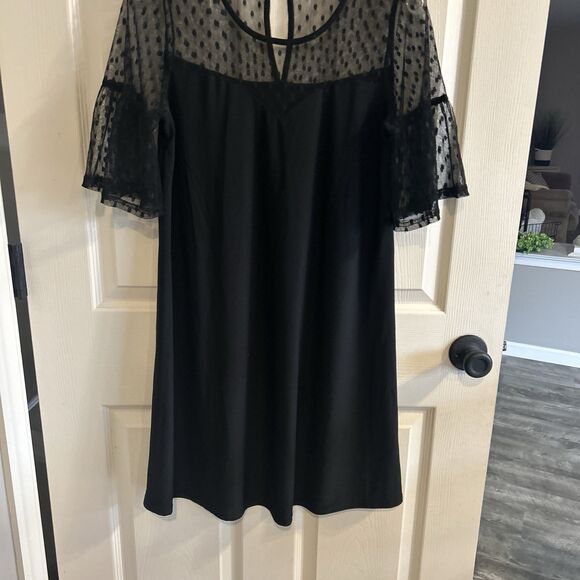 WOMENS SIZE MEDIUM BLACK MESH TRIM BELL SLEEVE DRESS - Picture 4 of 10